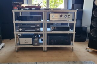 Hifi-Rack von Creaktiv Hifi-Rack von Creaktiv