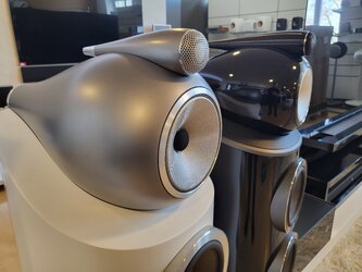 Zur Hörprobe bereit